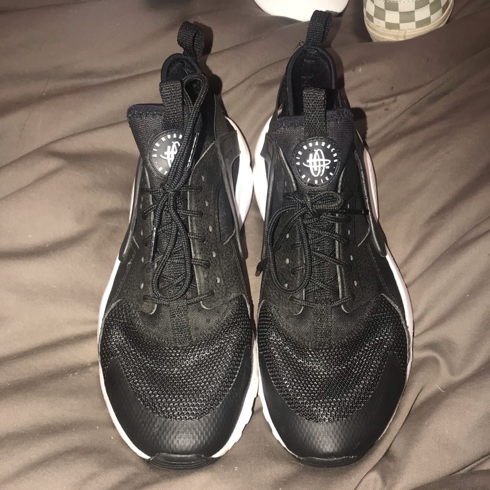 Nike Huarache Black & White